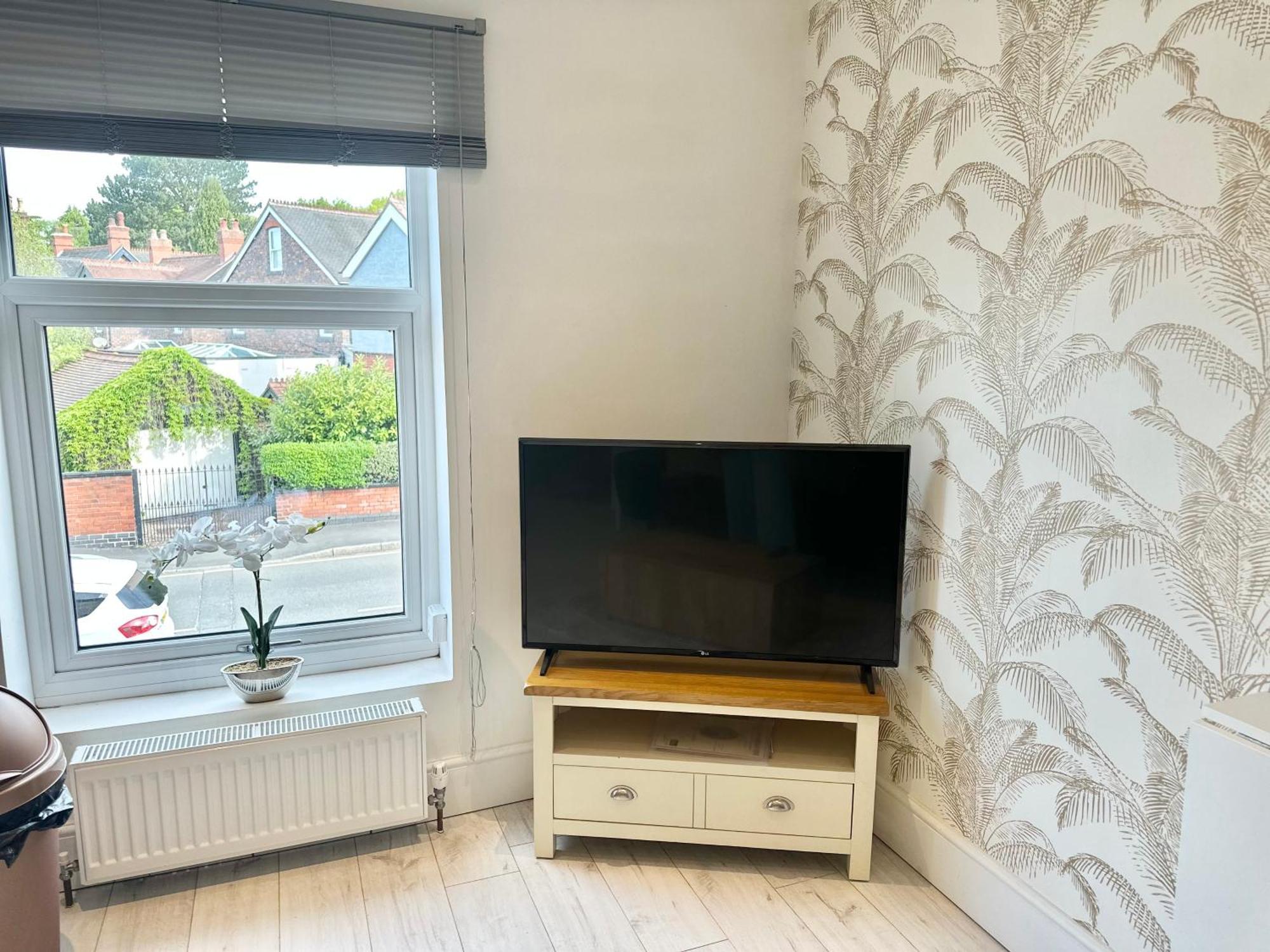 Alsager Town Centre Apartment Bagian luar foto